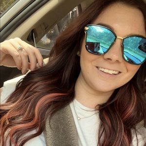 Meet your Posher, Allison